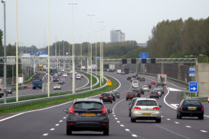 PvdA tegen de 130 Km p/u overdag op de A2 tussen Amsterdam – Utrecht